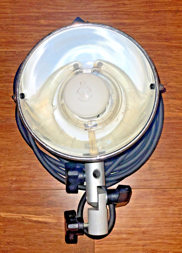 Novatron 2100C Flash Strobe Studio Light for Still Photography 6 Pin