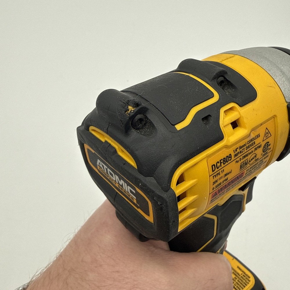 DEWALT ATOMIC 20V MAX CORDLESS COMPACT IMPACT DRIVER DCF809B - TESTED TOOL ONLY