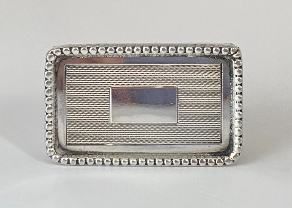 Vintage Heavy Solid Silver Pie Crust Engine Turned Pill Snuff Box Ribbed Sides