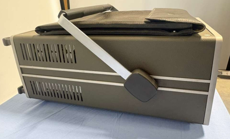 HP Hewlett Packard Dynamic Signal Analyzer Model 3561A