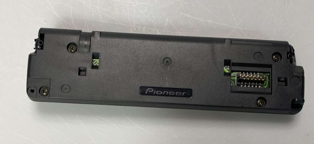 Pioneer DEH-P3300 Faceplate