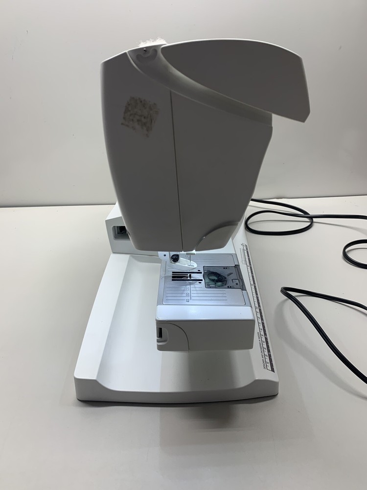 Husqvarna Viking Designer Ruby Royale Embroidery Machine