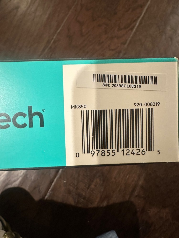 Logitech MK540 (920-008671) Wireless Keyboard and Mouse Combo