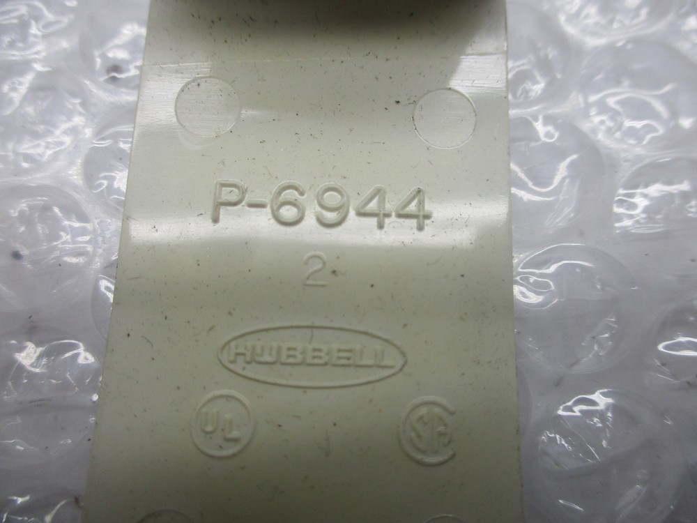 HUBBELL P-6944 COVER NSNP