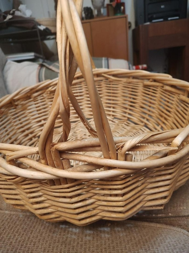 17" Extra Large Round Wicker Basket with Handle