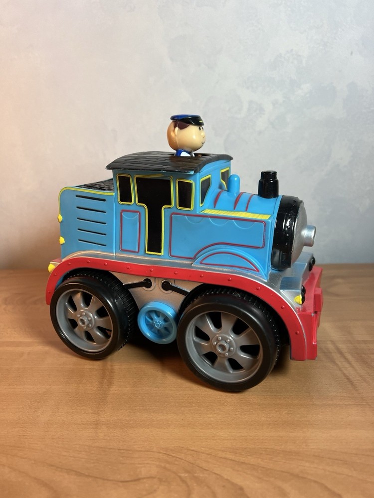 Thomas Style Pull Back & Go Plastic  2016 Kid Galaxy Driver Race Or Chase Go Go
