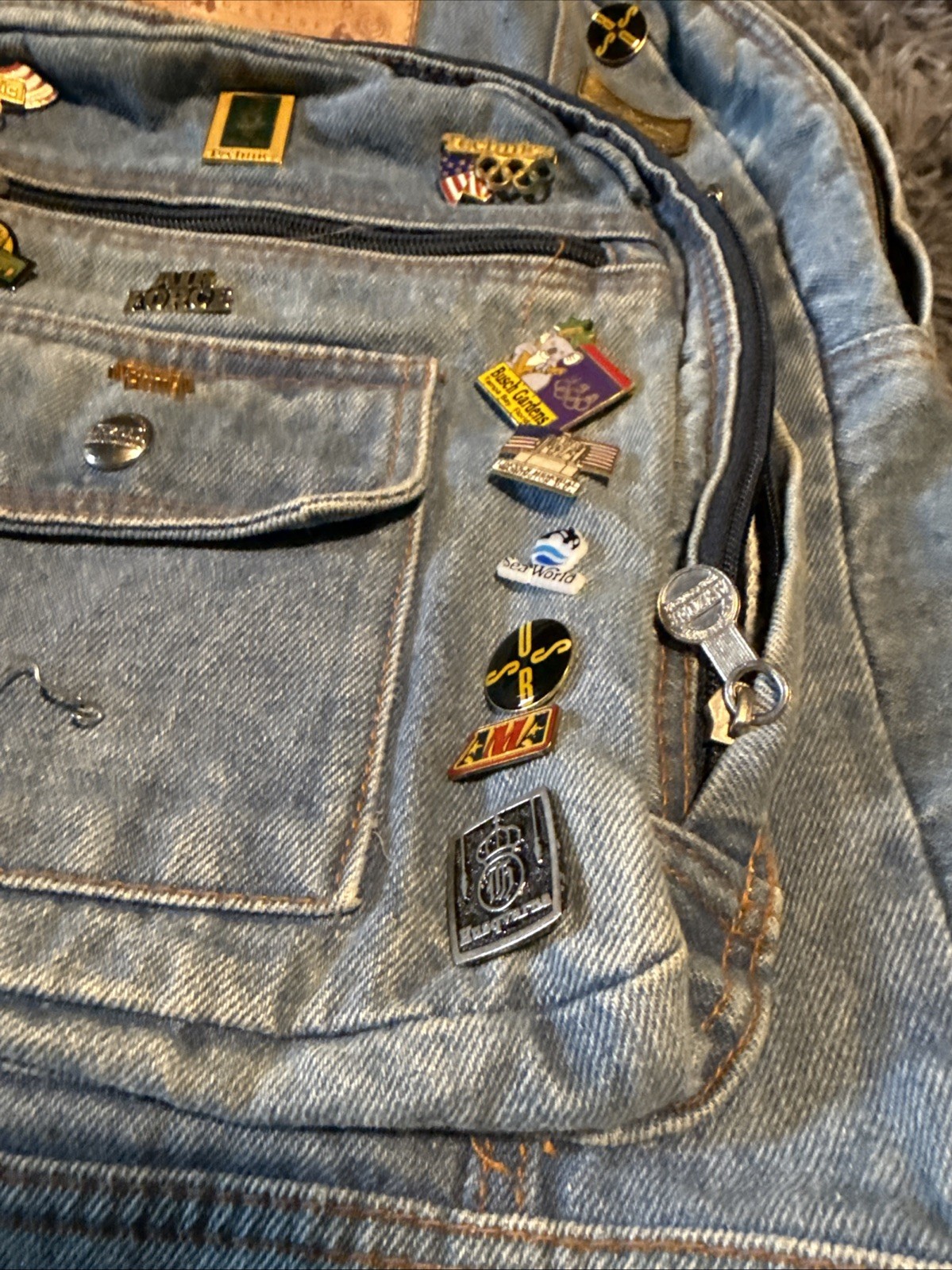 Vintage arizona denim back pack, travel pins, Ama, bush gardens, hog,Air force,