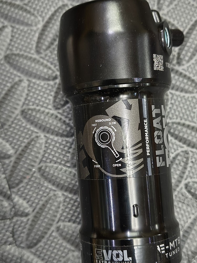 2025 Fox Float Performance Rear Shock 185x55mm Trunnion Mount