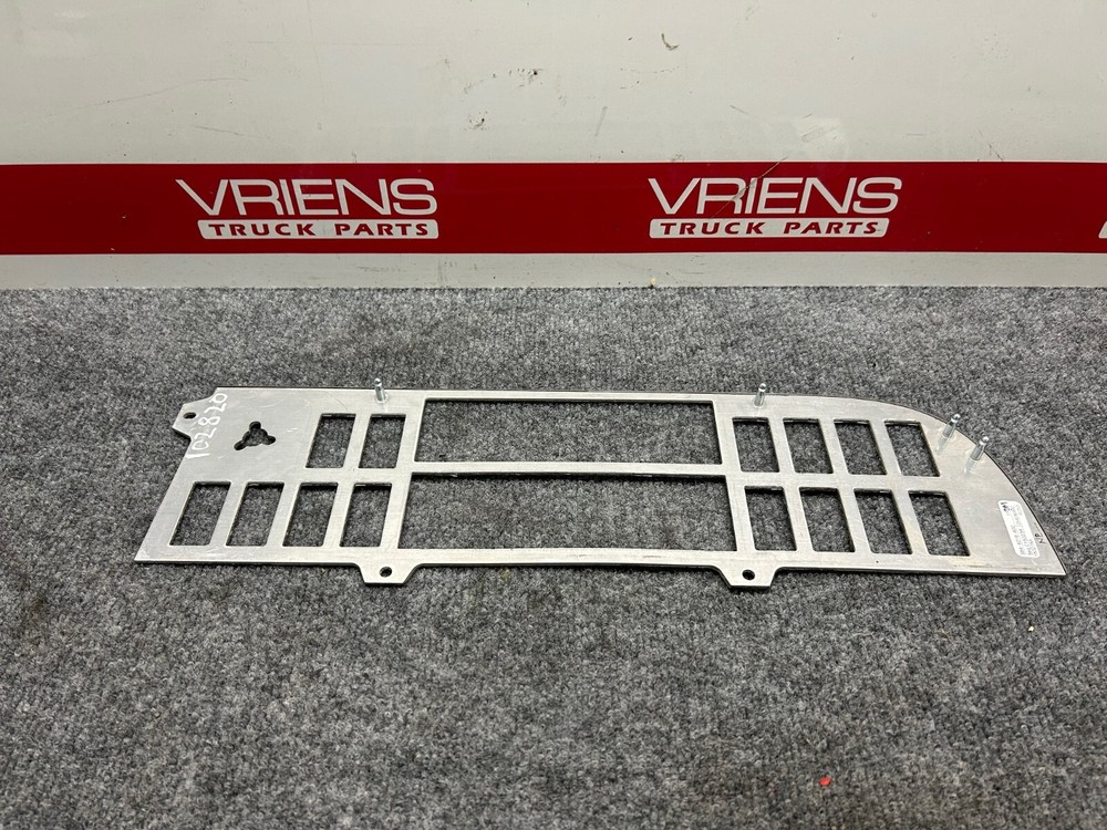 PETERBILT S64-6016-600 PANEL-DASH D GRAY