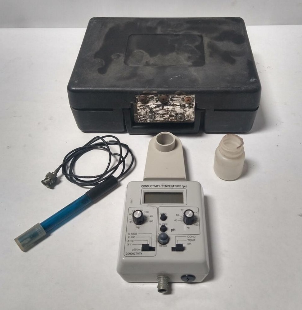 Cambridge Scientific Conductivity Temperature pH Meter Kit with Probe & Case