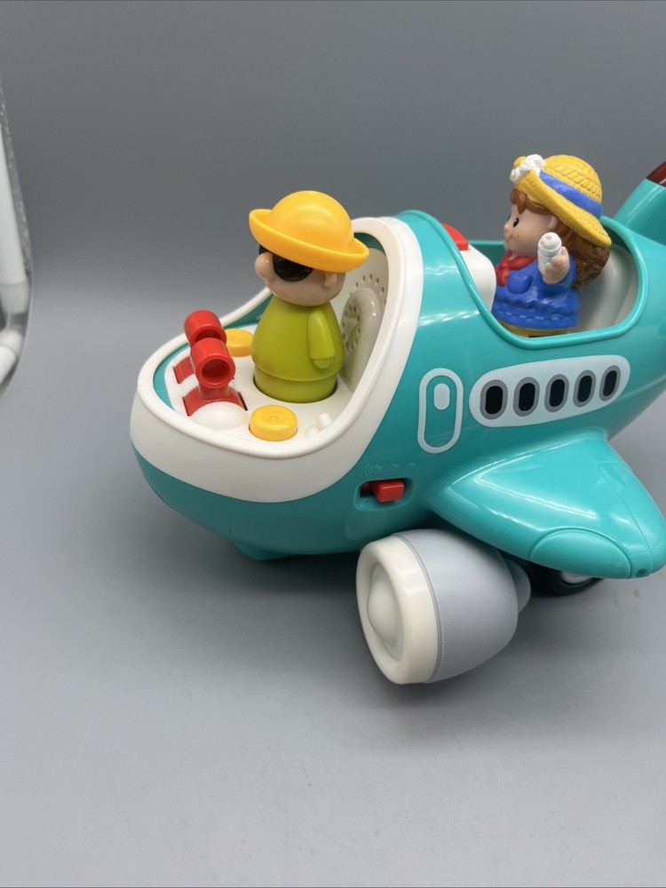 I Play I Learn Airplane Working Sounds And Rolls,Remote Does Not Control Plane