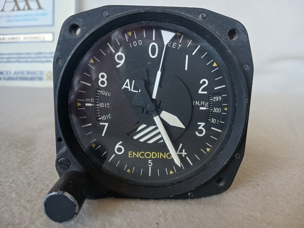 Bendix/King KEA 126 Encoding Altimeter P/N:  066-3049-17