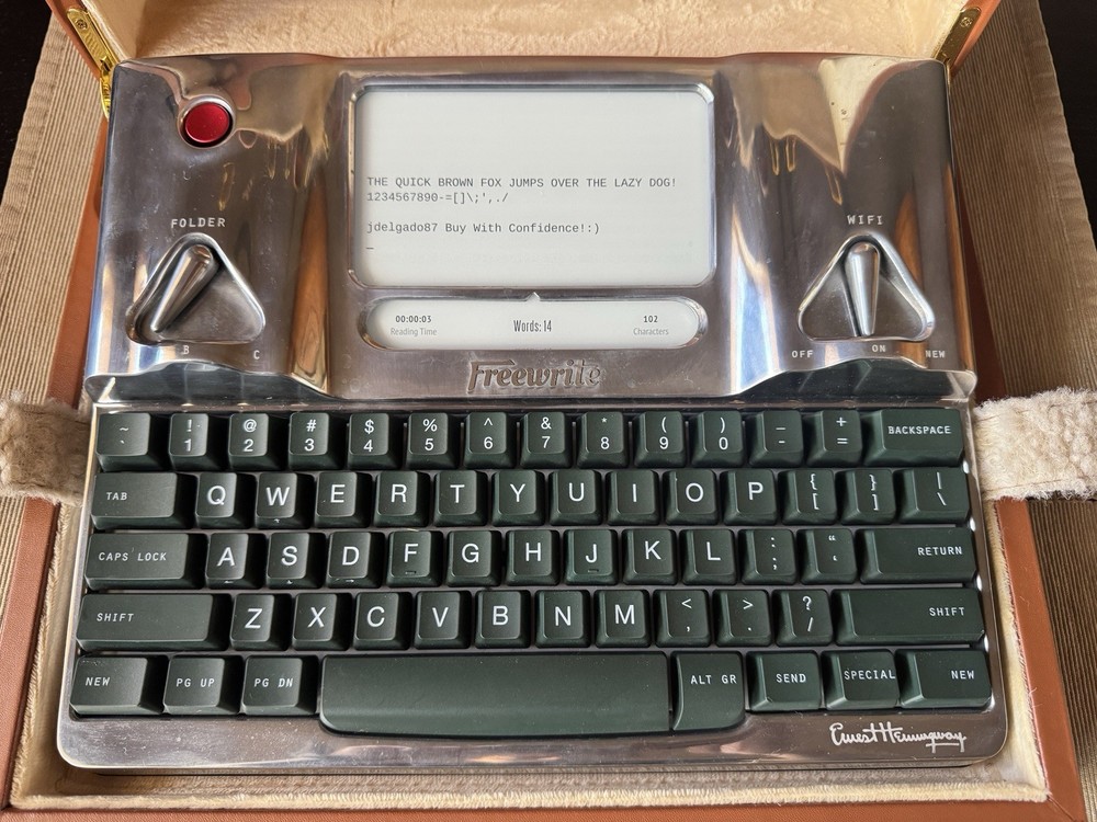 Freewrite Hemingway / Hemingwrite Portable Smart Typewriter