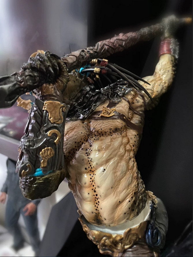 Narin Predator King VS Alien Queen model 1/6 scale painted statue