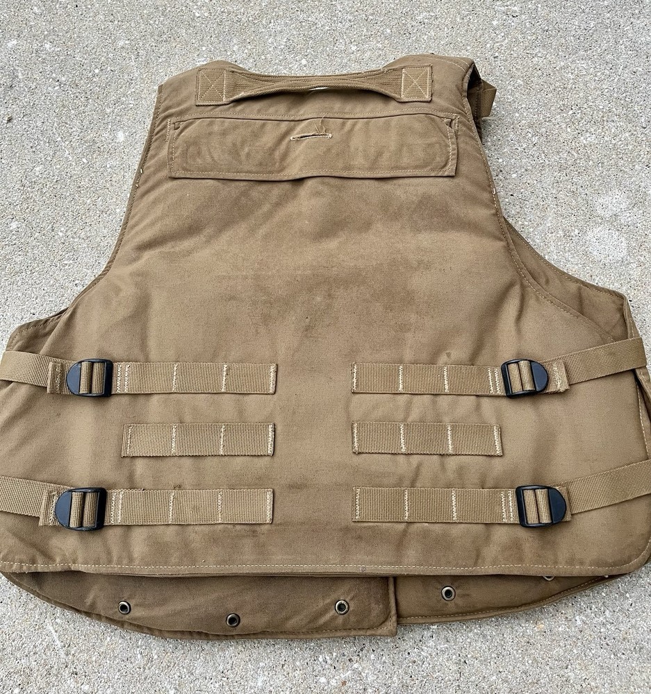Medium USMC Coyote MOLLE Tactical Vest [Inserts] [Soft] Eagle Industries Flak