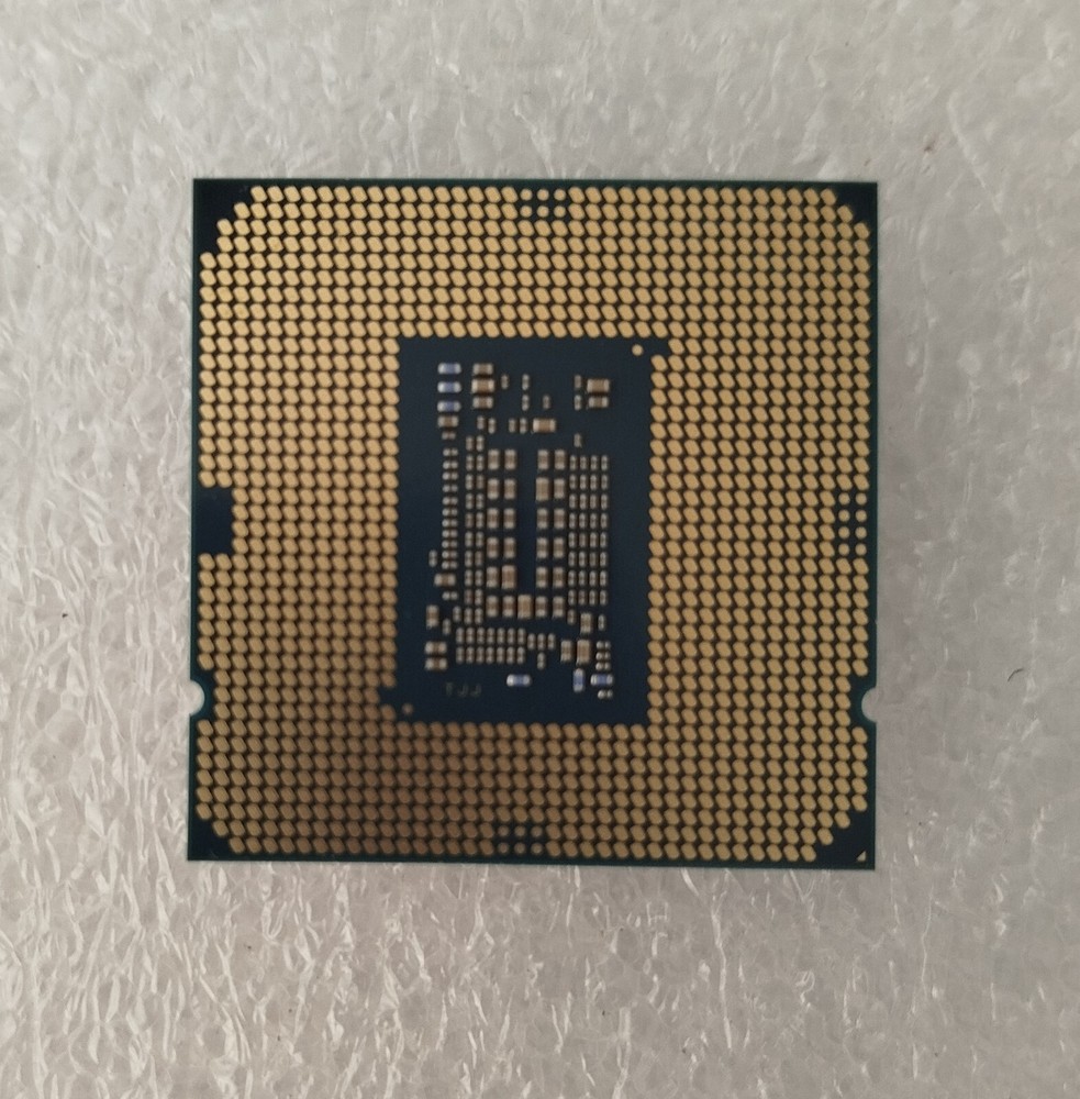 Intel Core i3-10105F 10Th Gen LGA 1200 CPU Processor 4-Core Comet Lake 3.70GHz