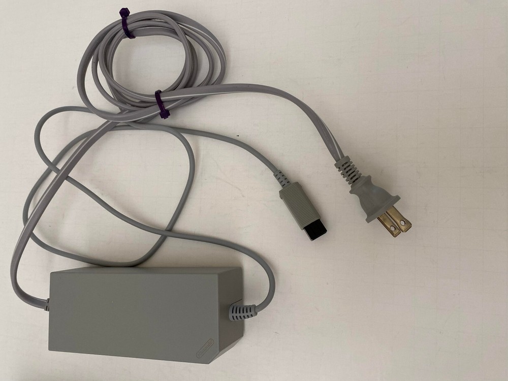 Nintendo Wii Console ( Console and Charger only ) No game, No remote control