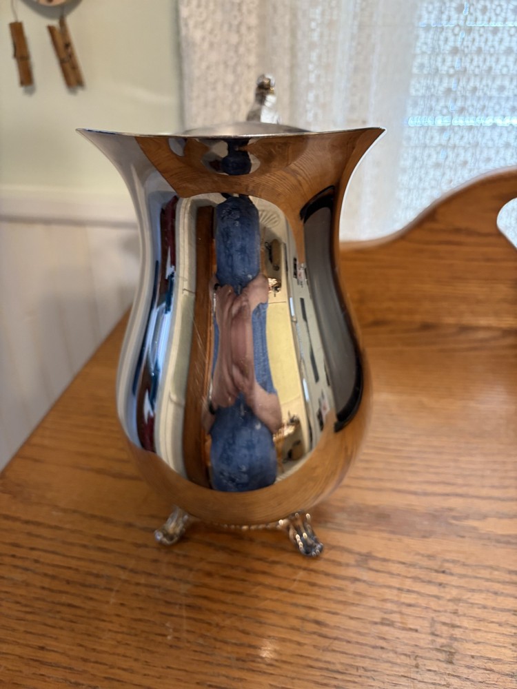 SILVERPLATE WATER PITCHER ICE LIP