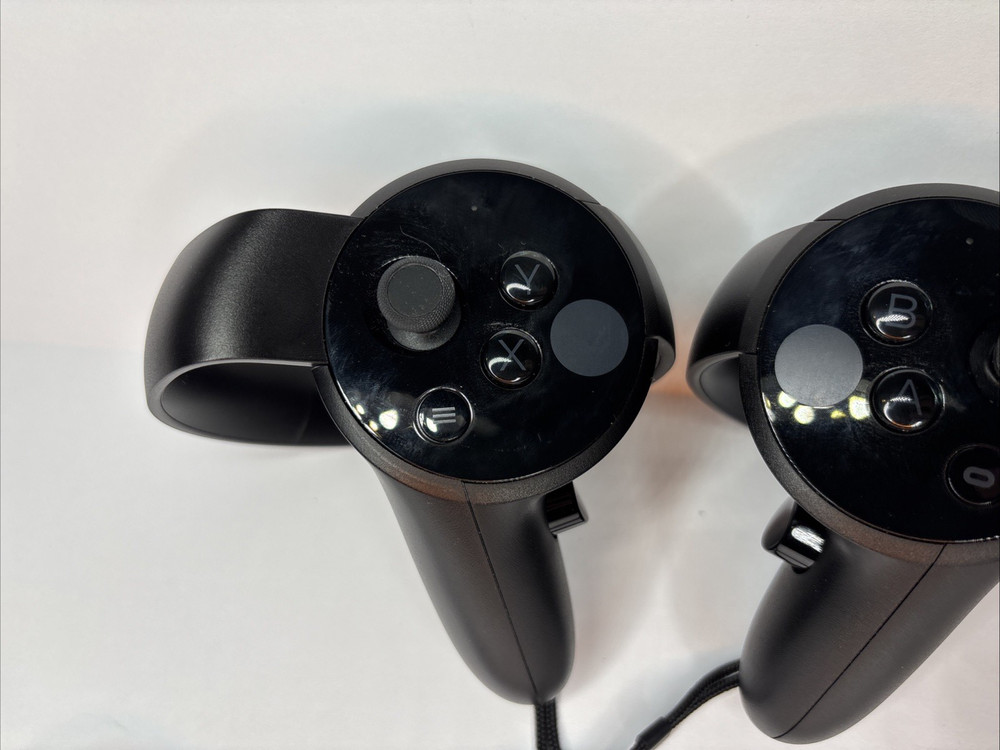OCULUS Rift CV1 Touch Controllers VR - Right AND Left - Free Shipping