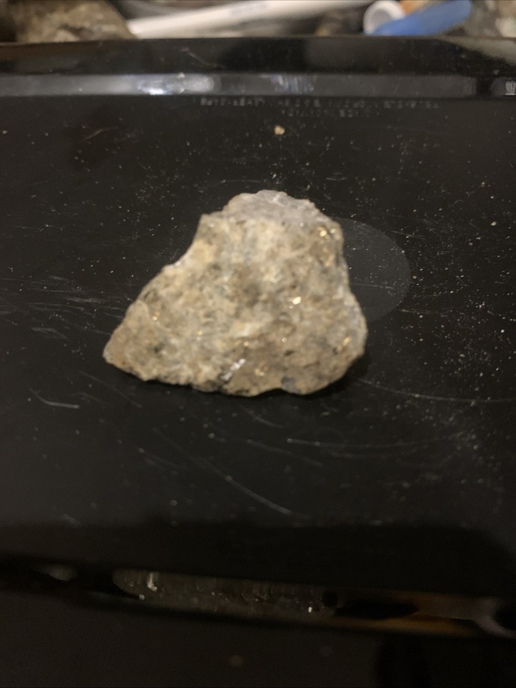 Gold Quartz 12.48 grams