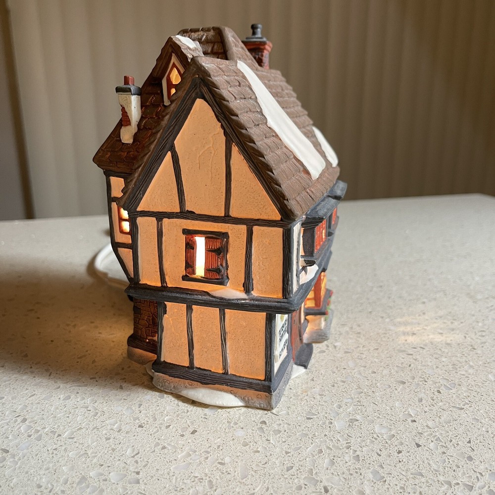 Dept 56 Dickens Village ~ Tutbury Printer ~ Includes Foam - Missing Box 55689
