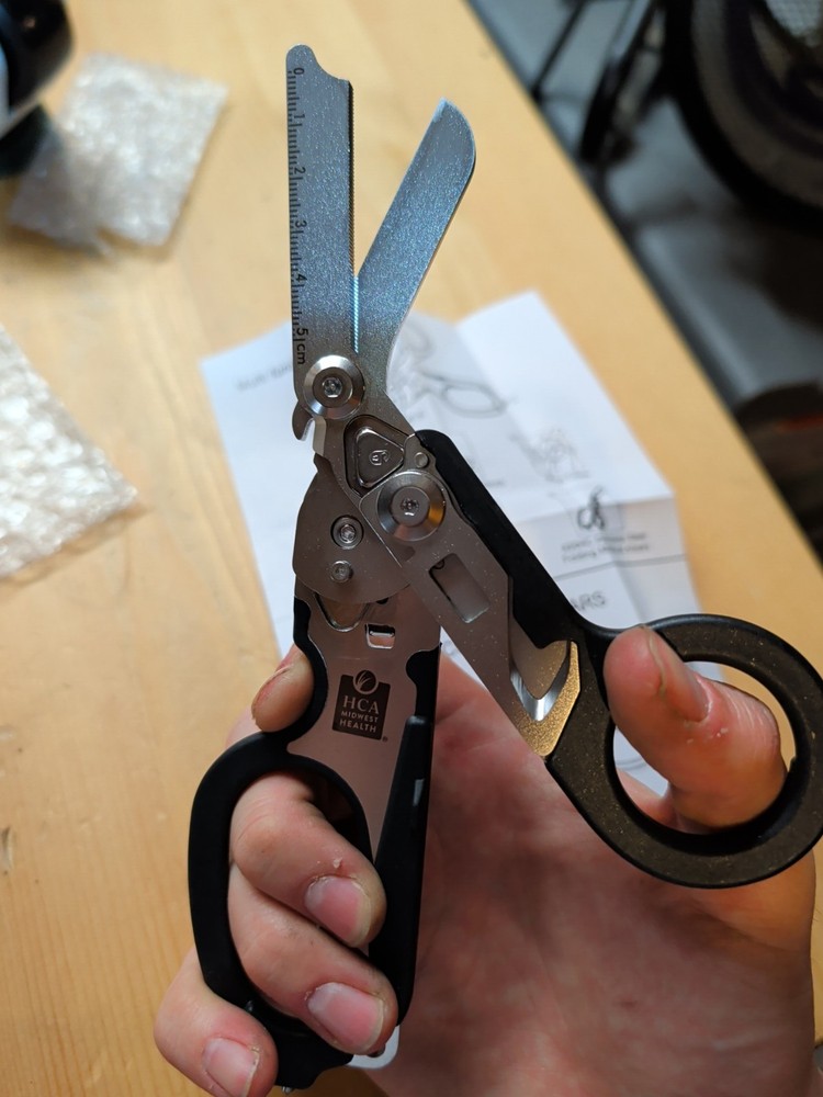 Multifunction Scissors Raptors First Aid Expert Tactical Folding Scis