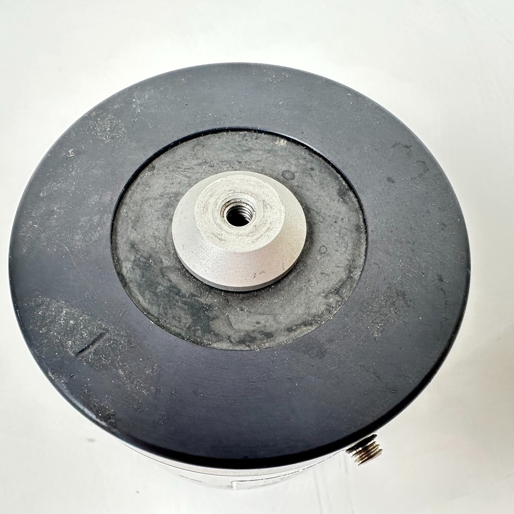 Bruel & Kjaer Mini Shaker Type 4810