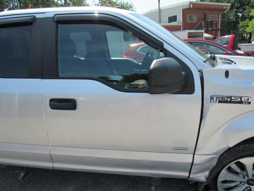 F150 2017 Glove Box 1067358