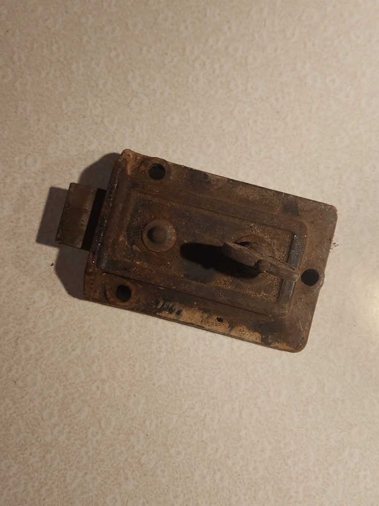 Antique Spring Load Suface Lock Thumb Latch