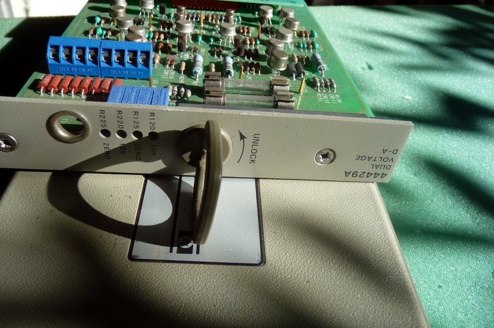 AGILENT HP 44429A dual voltage D-A   module