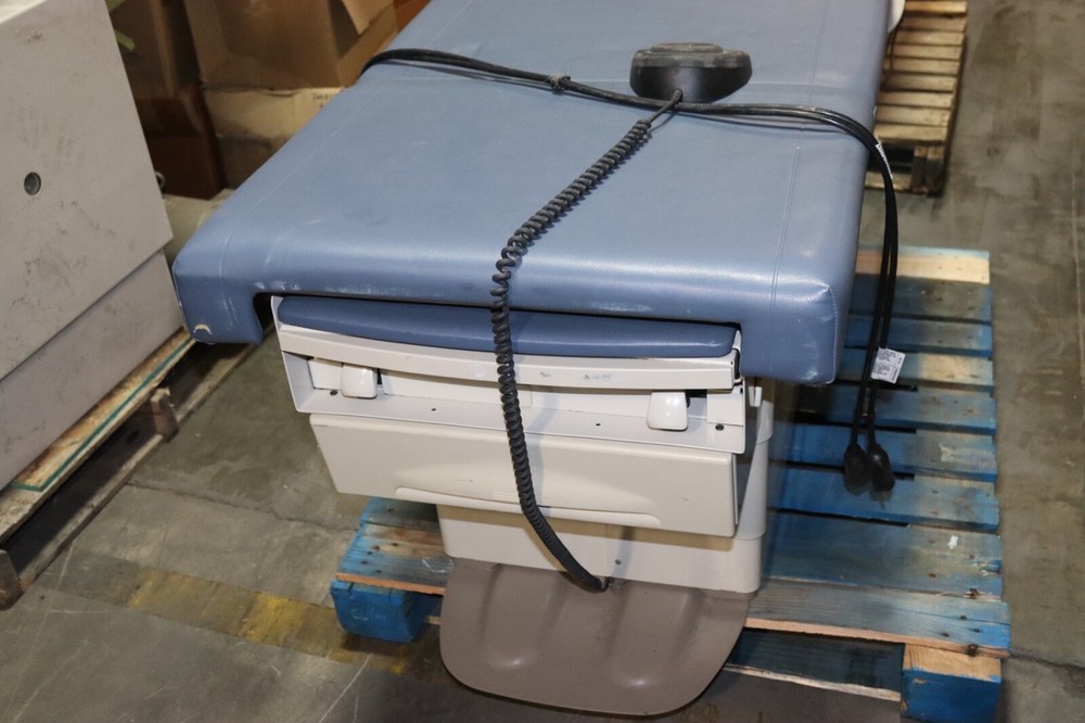 Ritter 223 power exam table