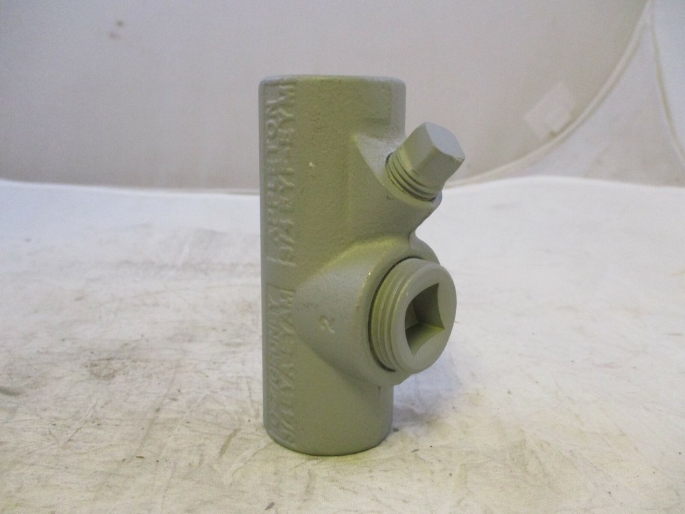 APPLETON EYF75 3/4" EXPLOSION PROOF SEAL OFF EYS CROUSE HINDS