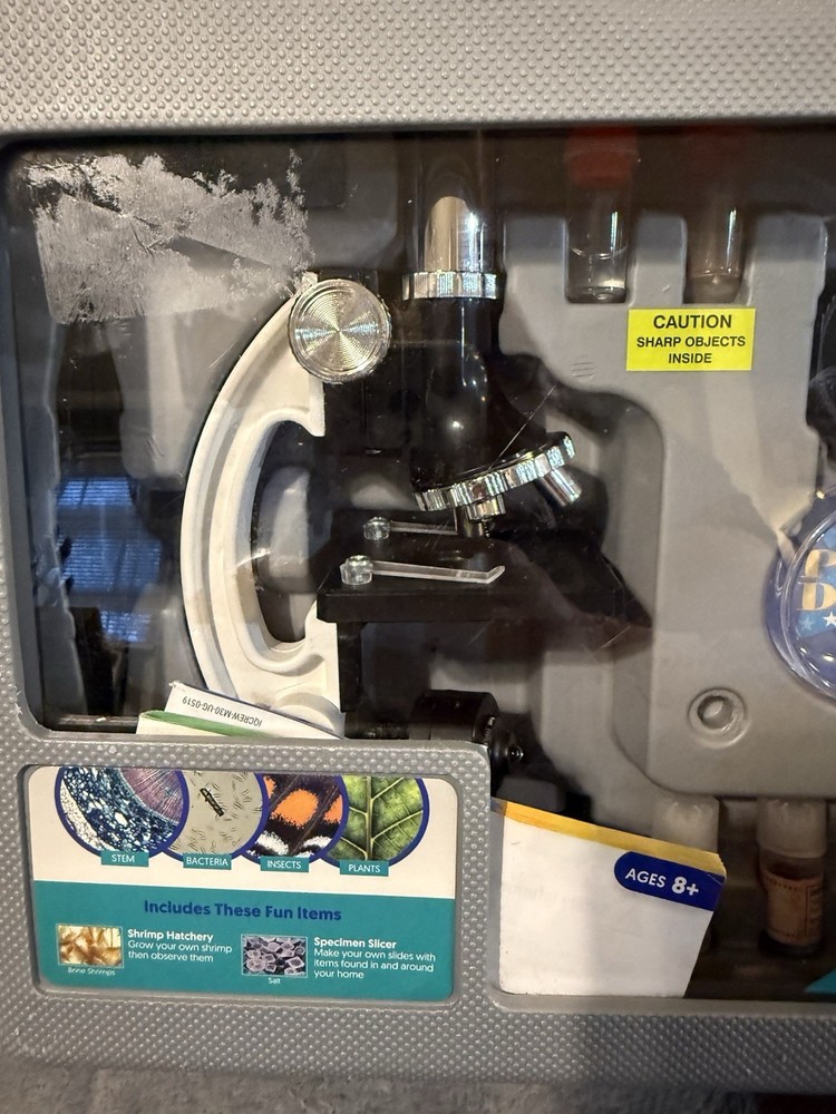 IQCREW Early Explorer Series 52 Pieces Microscope Set EUC