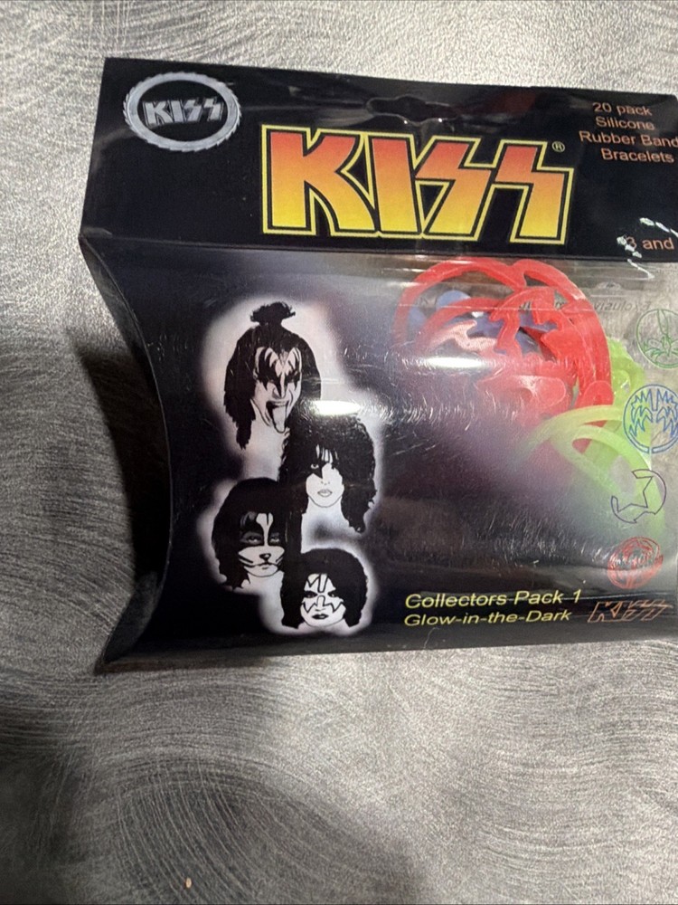 KISS RUBBERBAND BRACELETS NEW SEALED GLOW IN THE DARK