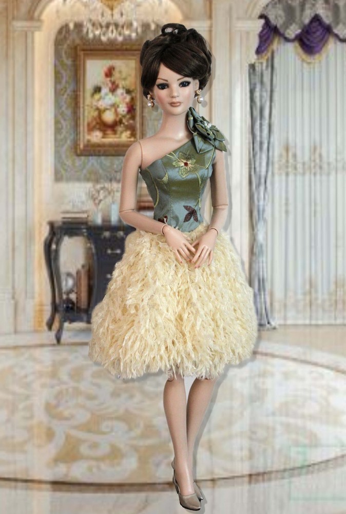Statement Piece, Doll Clothes Sewing Pattern for 22" American Model Doll Tonner
