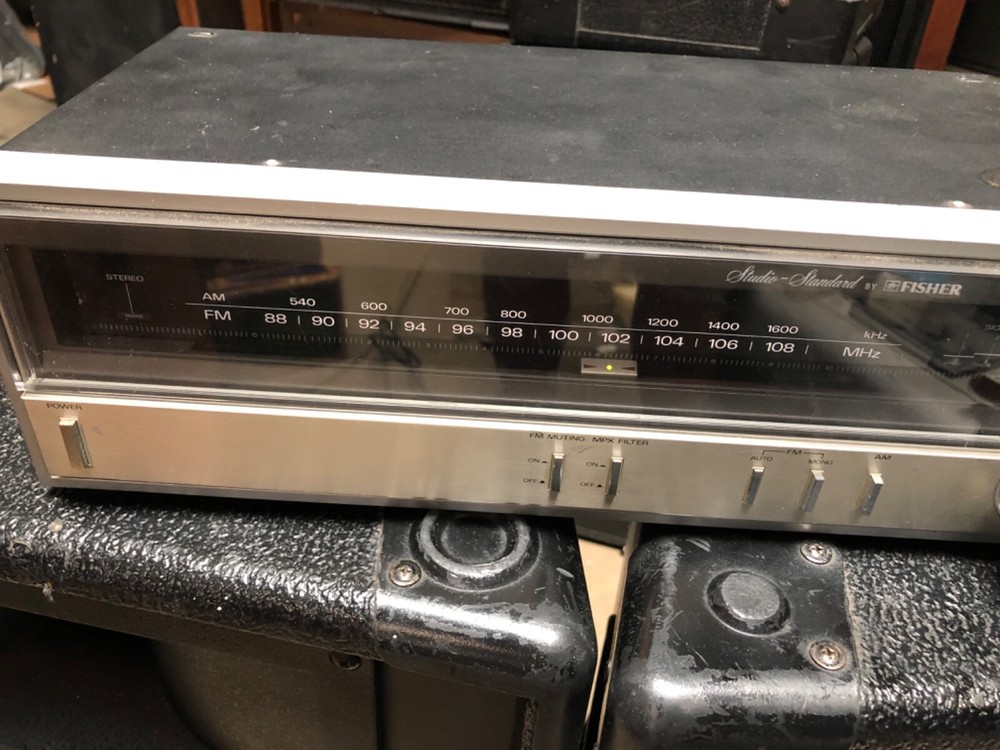 Fisher FM-120 stereo tuner