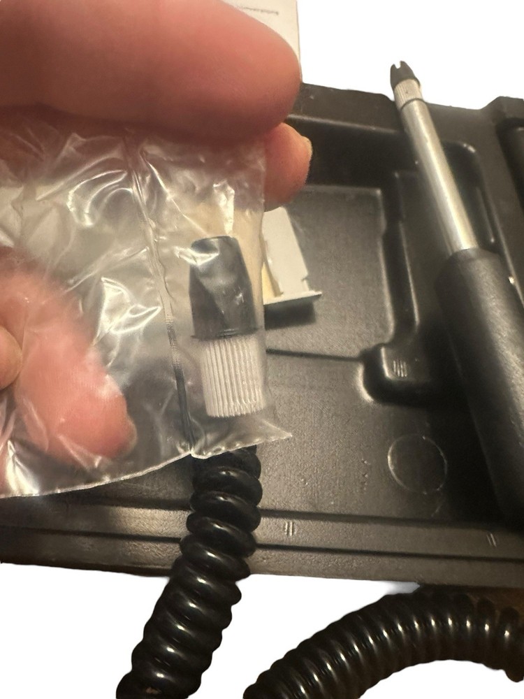 TIF 5500 Pump Style Automatic Halogen Leak Detector & Case