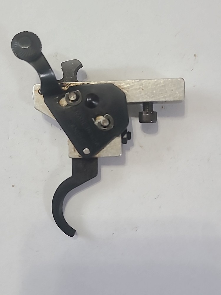 Knight LK-93 Muzzleloader .50 Cal Rifle Trigger Assembly With Screw - FREE SHIP