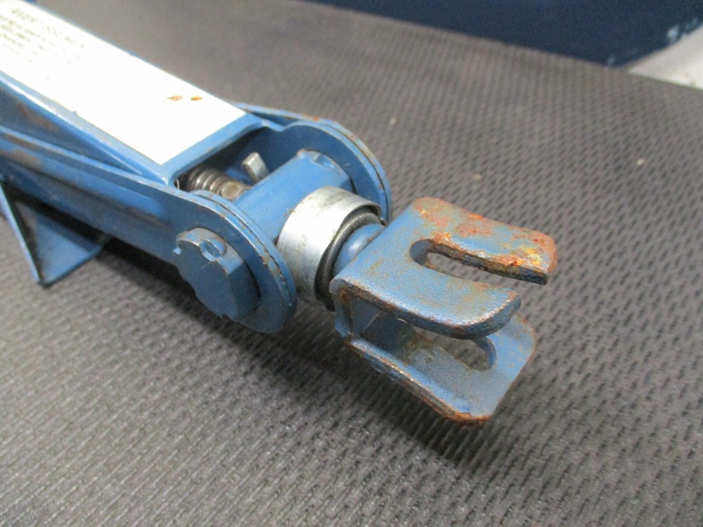 1991 Mercury Capri - Emergency Jack + Lug Wrench