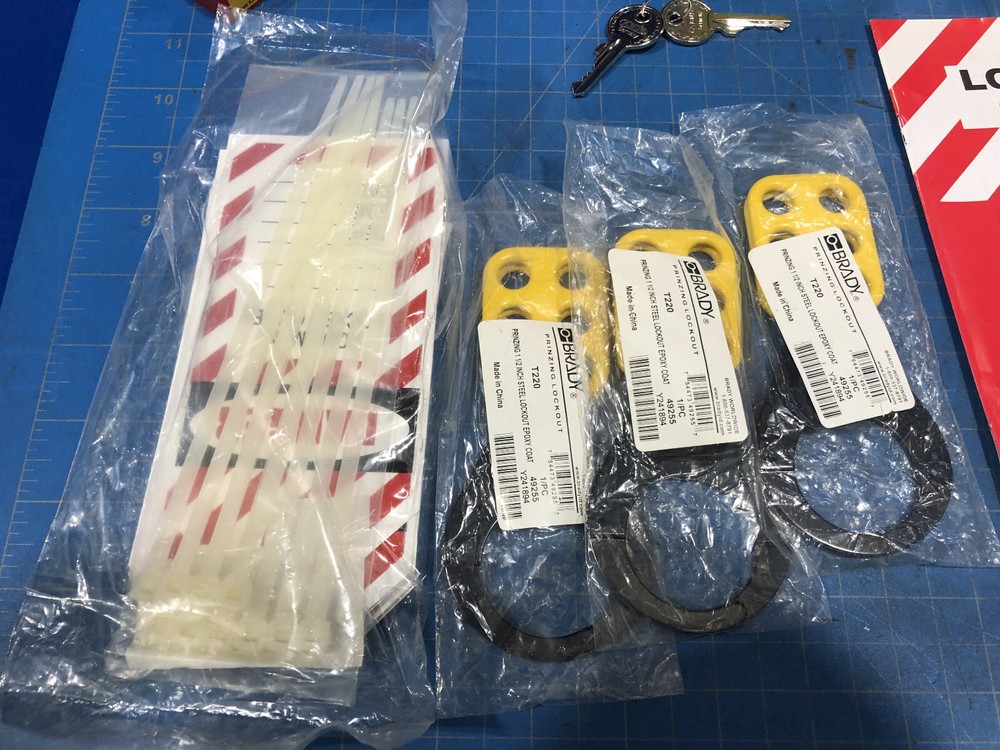 5U714 Lockout Tagout Kit
