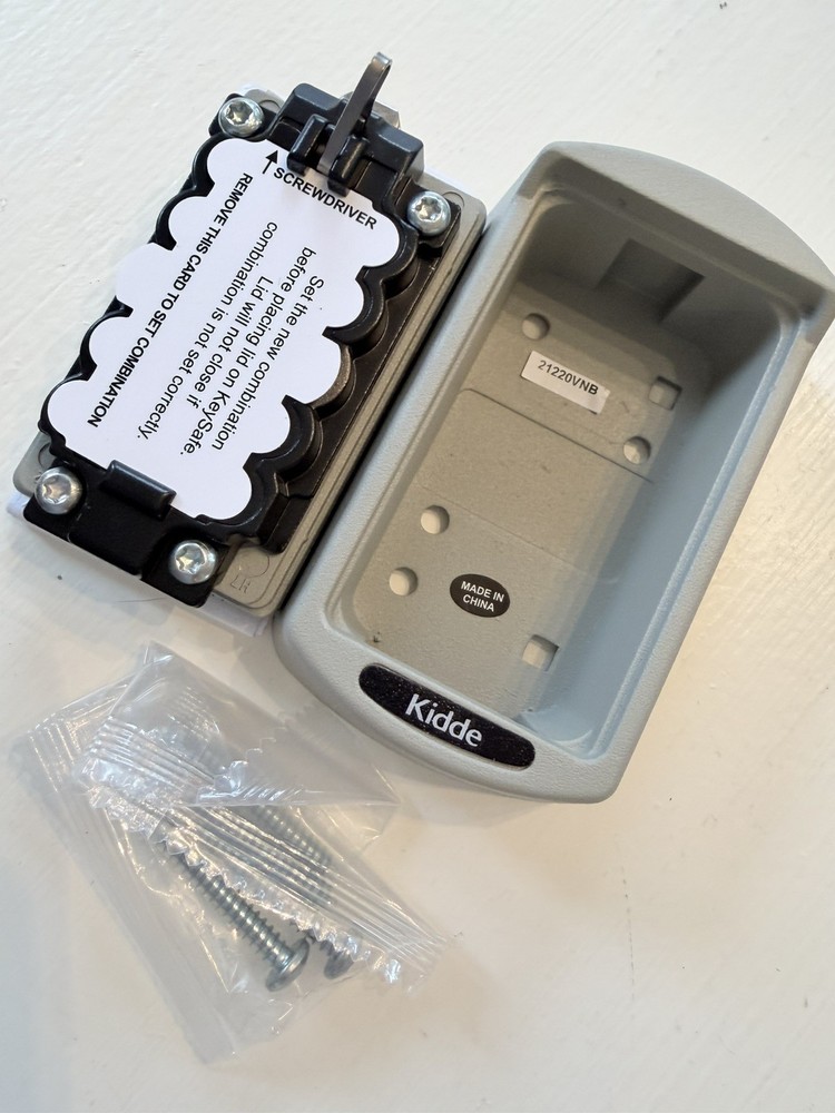 KIDDE 1414 Lock Box,Surface Mount,2 Keys 2XLC4 AccessPoint Key Safe