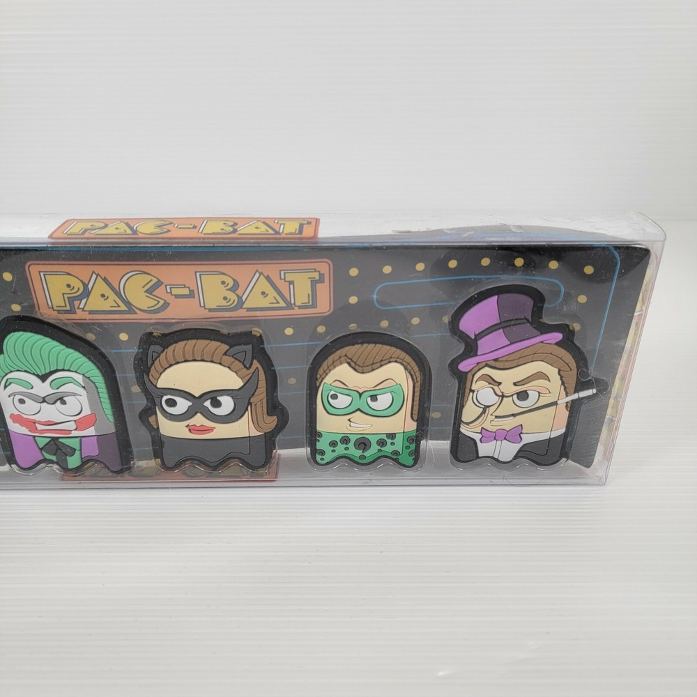 EXCLUSIVE PAC-BAT Pac-Man Batman Magnet Set