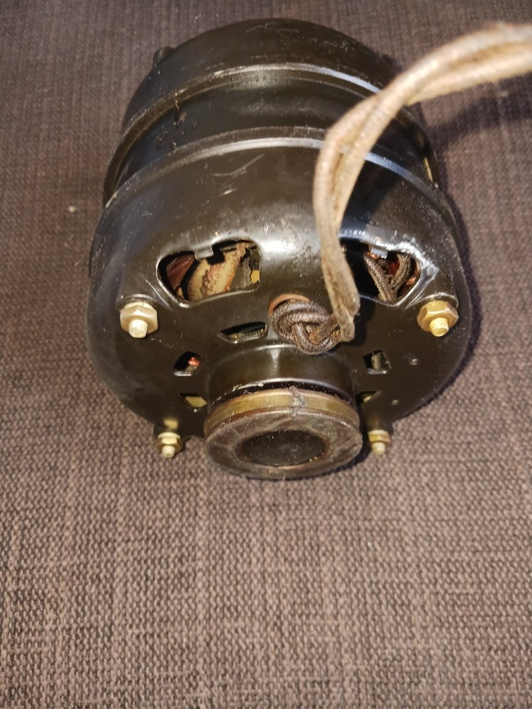 Seeburg Jukebox motor