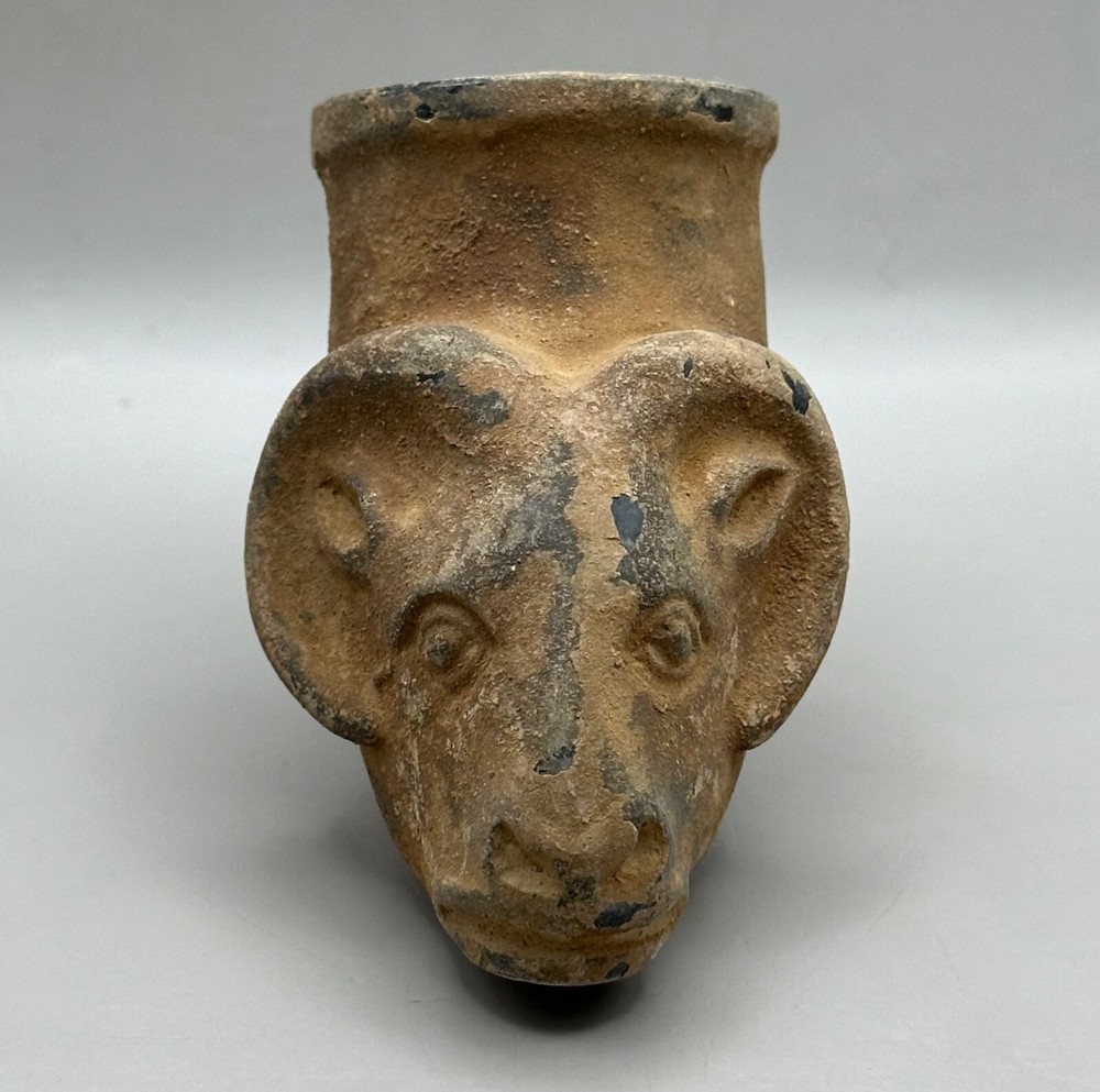Wonderful Ancient near eastern stone small wine Rhyton