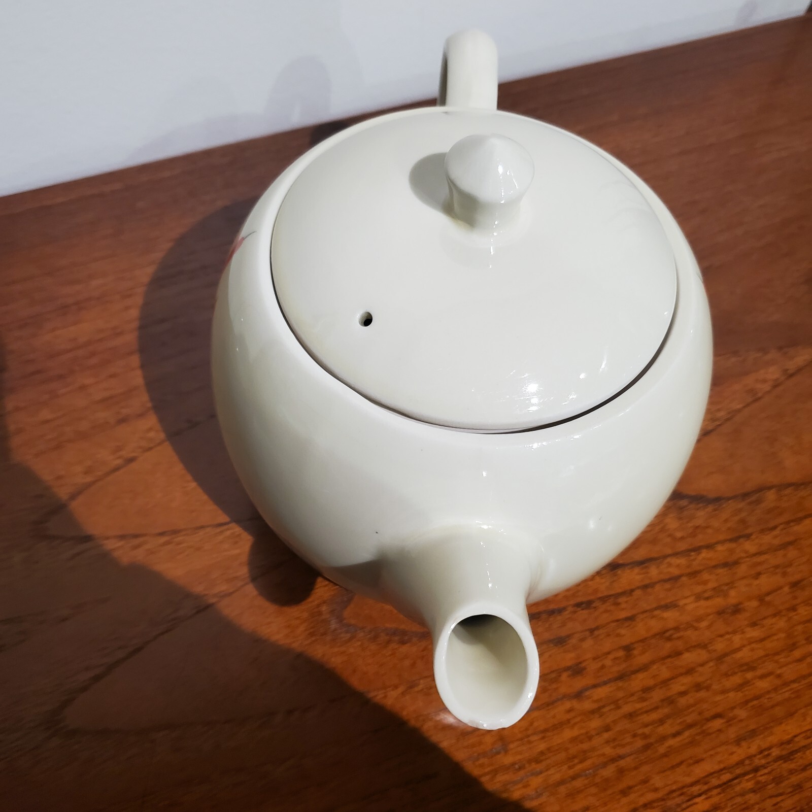 Vintage Porcelier Trademark Vitreous Hand Dec. China White Red Cat Tails Teapot