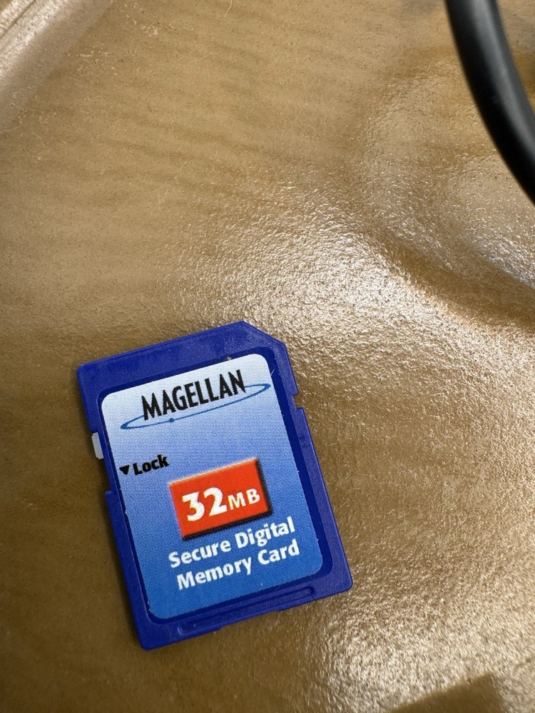 Magellan Meridian Color GPS Thales Navigation Includes Cable Tested Working