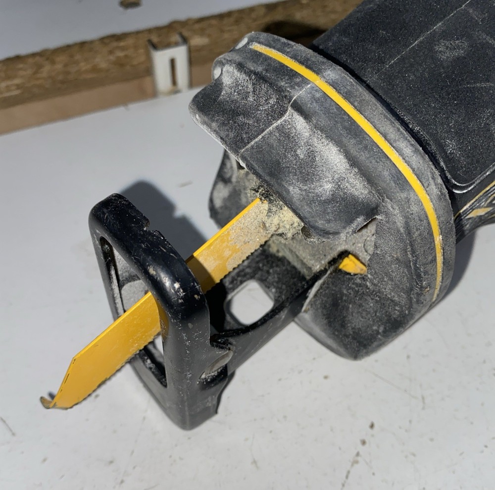 Dewalt DCS382 Variable Speed Reciprocating Saw
