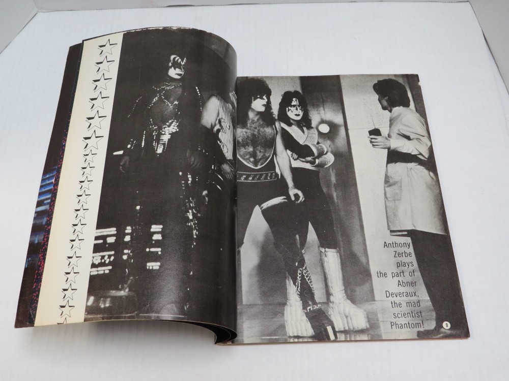 KISS MEETS THE PHANTOM MAGAZINE 1978 AUCOIN