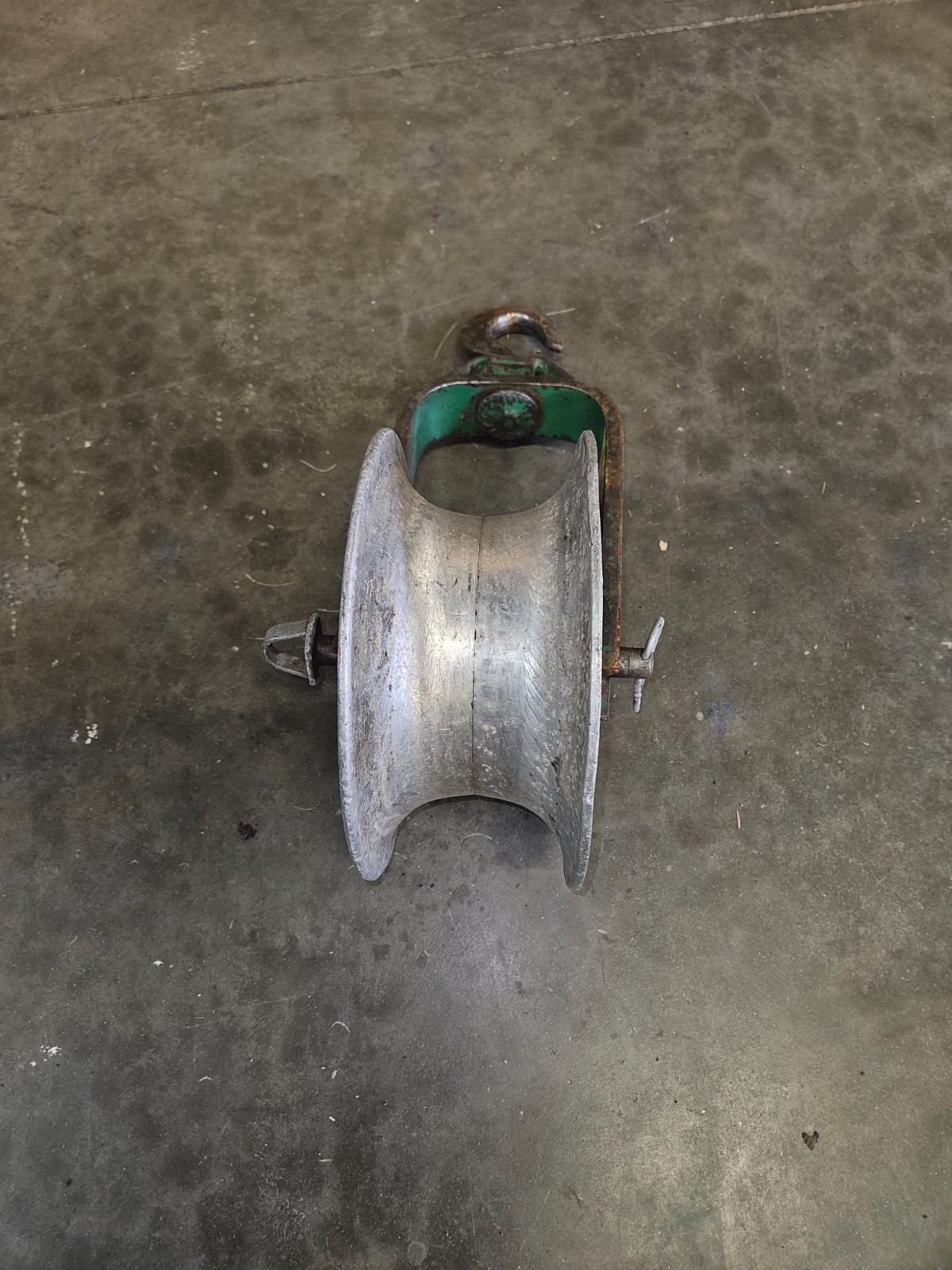 Greelee 12" Hook Type Cable Sheave - Free Shipping