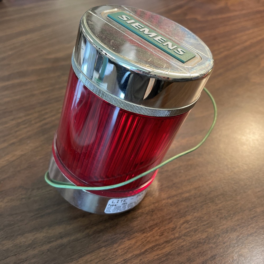 Seimens Lite-Pole 3SL Red New open box